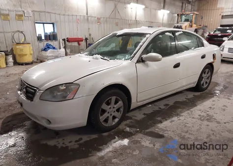 2003 Nissan Altima 2.5 S из США, поврежденный, VIN 1N4AL11E53C311170